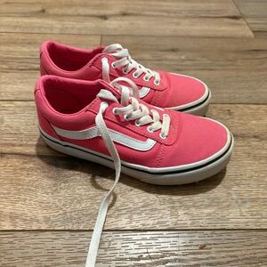 Vans Fuchsia Canvas Shoes with White Laces